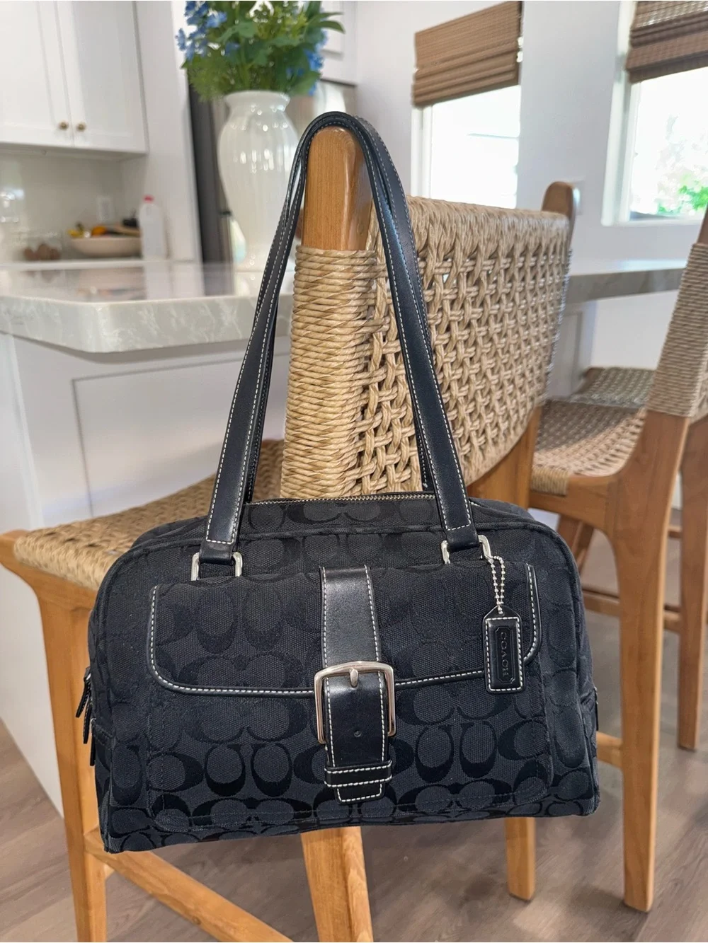 Vintage Coach Soho Signature Jacquard Black Shoulder Canvas Leather Shoulder Bag